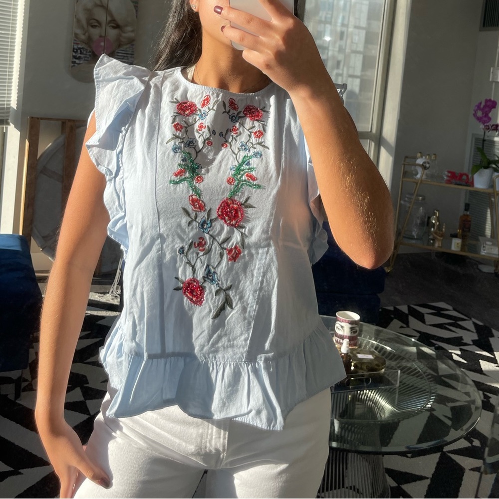 Floral embroidered Zara Top.